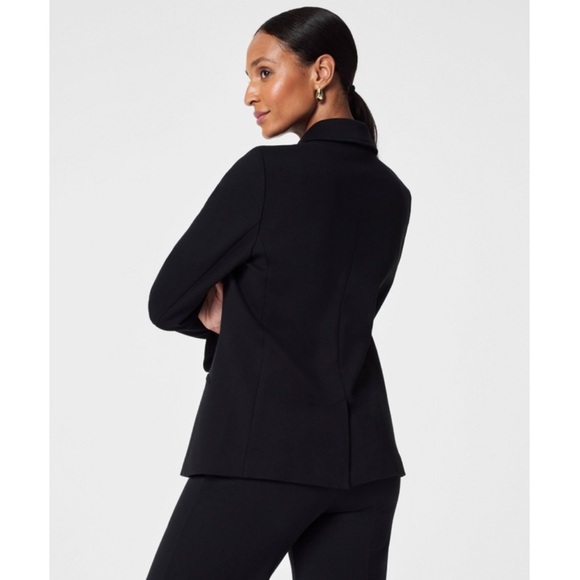 NEW! Spanx Ponte Asymmetric Tailored Blazer in Black - Picture 2 of 13